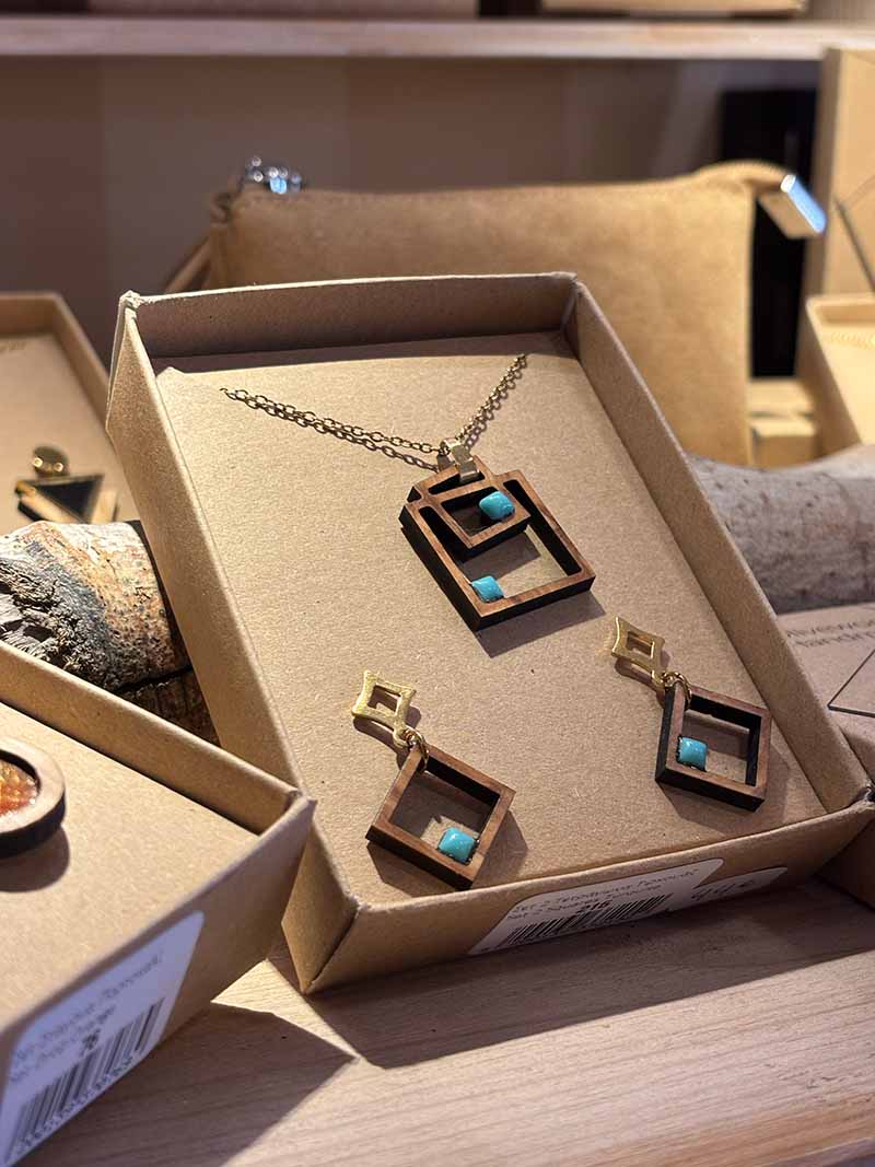 Handmade wooden accessories made in Spain - boho store La Carihuela